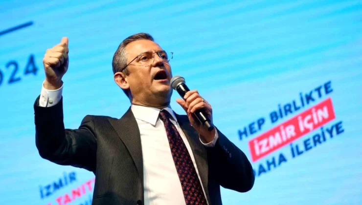 CHP Genel Başkanı Özgür Özel, İzmir’de belediye başkan adaylarını açıkladı