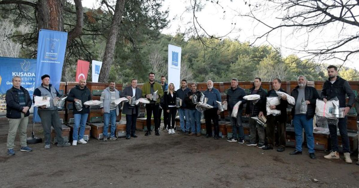 Kuşadası Belediyesi’nden arıcılara malzeme desteği