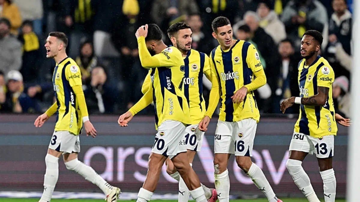Son dakika haberi: Fenerbahçe-Antalyaspor maçı sonrası büyük övgü: “Bu adamın kaç ciğeri var?”