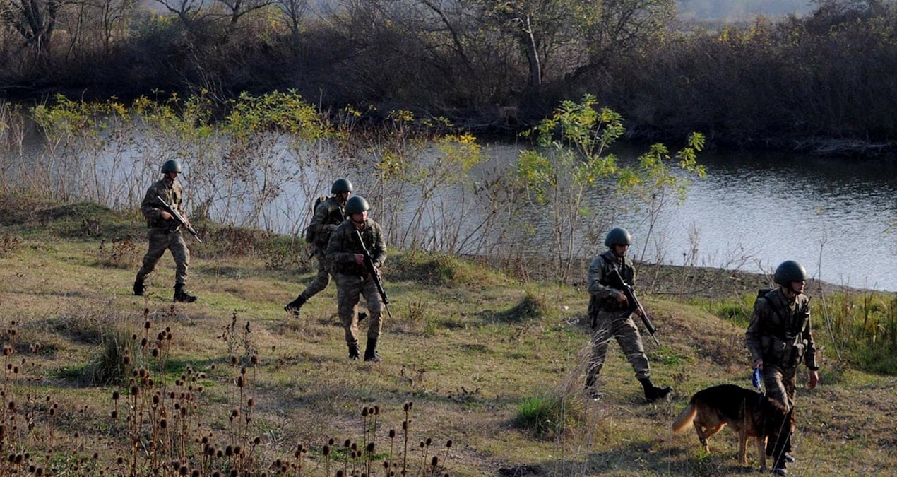 Yunanistan’a kaçarken yakalanan terör şüphelileri tutuklandı