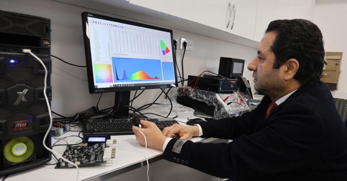 Türk profesörden bir ilk! Sarılık hastalığı tedavisi için fotonik sistem geliştirdi